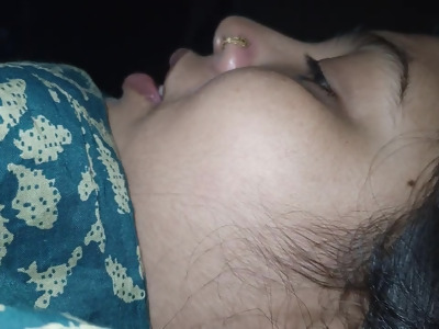 Husbyouporn beautiful wife