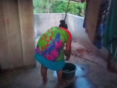 Washing free housewife